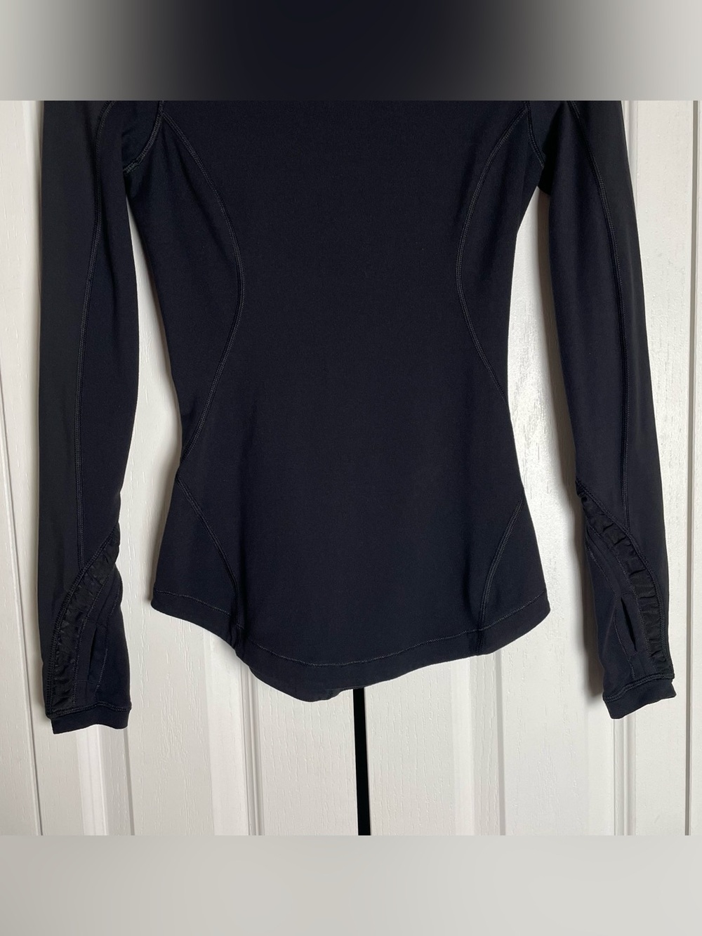 Lululemon Run: Reflect Long Sleeve Pullover Top Women’s 2 Black Reflect Fitted - Picture 6 of 15